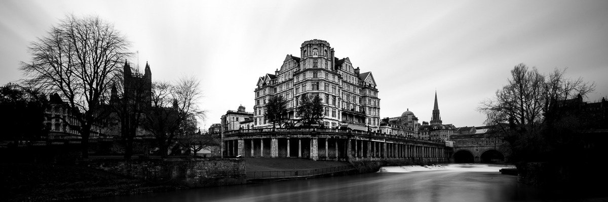 Empire Hotel